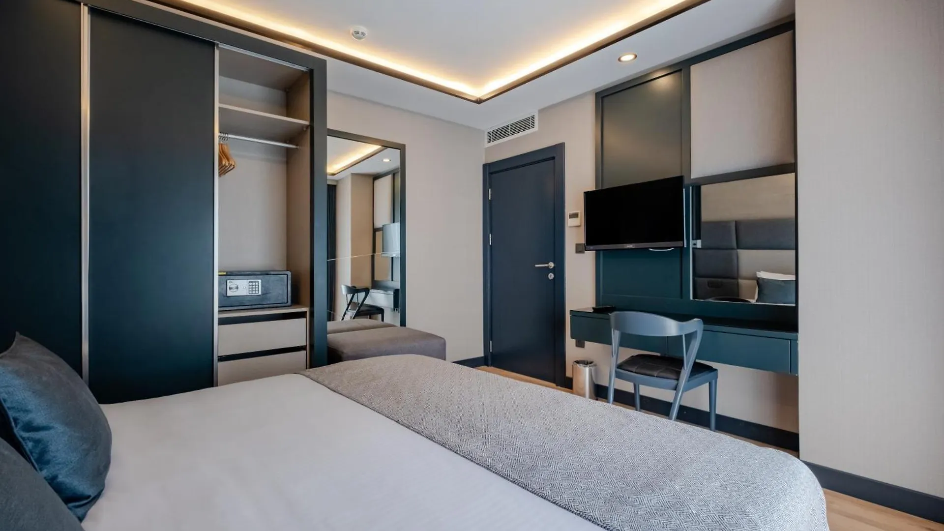 The Row Suites Taksim Istanbul