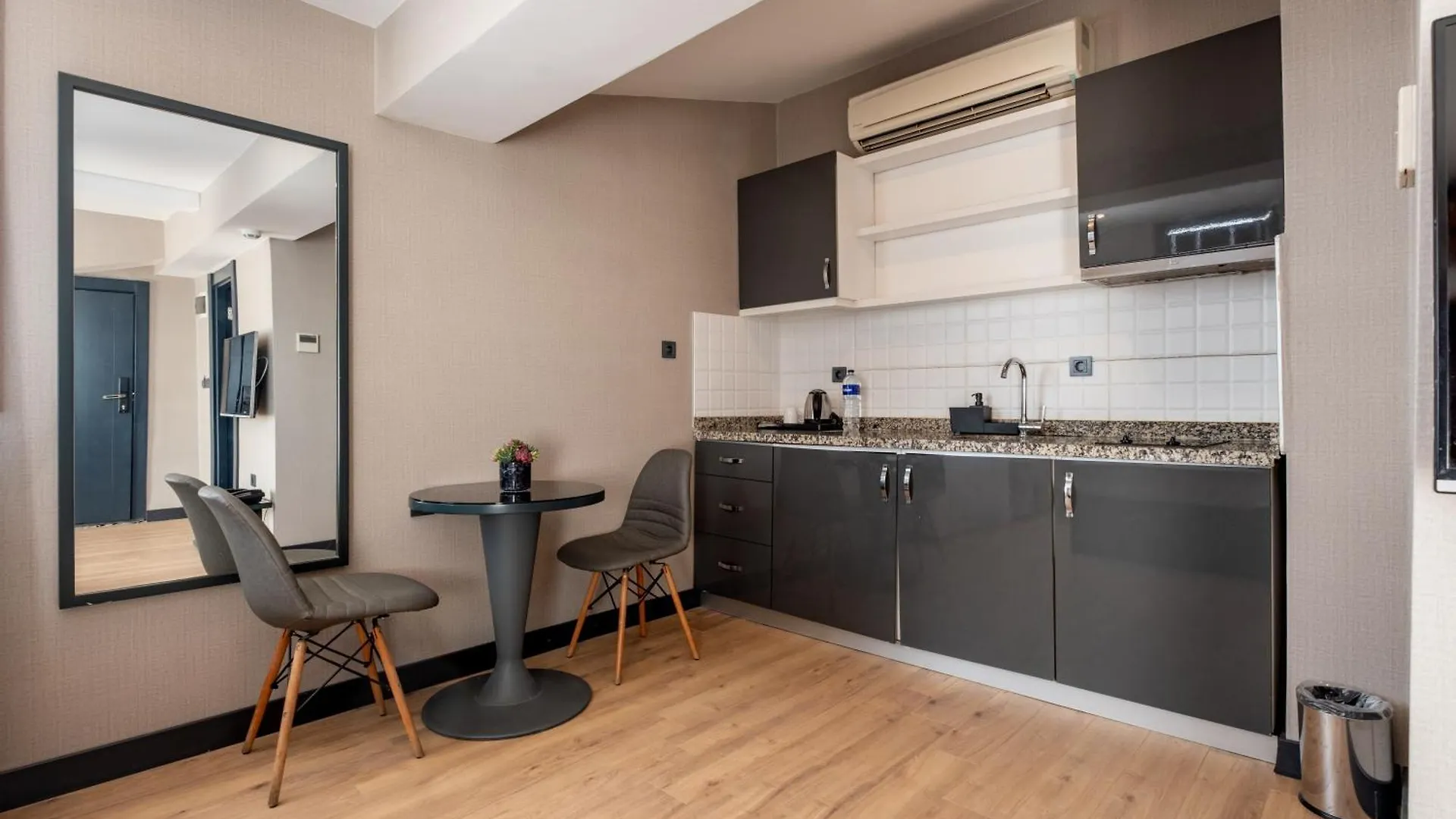 فندق The Row Suites Taksim اسطنبول تركيا