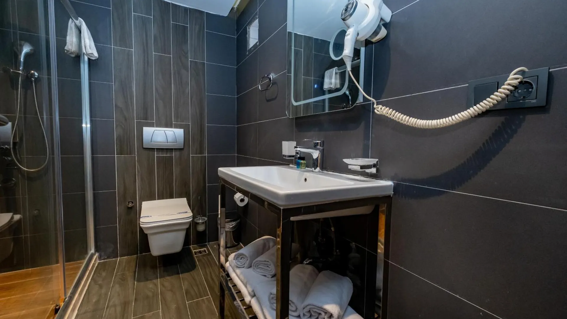 The Row Suites Taksim Istanbul Hotel